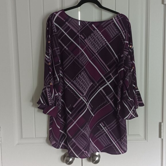 Catherines Women's Purple Print Tunic Top 0X (14/16W) Polyester/Spandex - Picture 6 of 7
